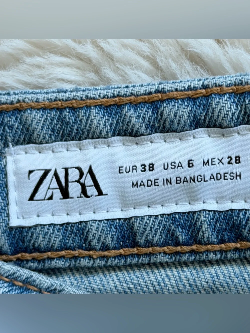 TRF MID WAIST BAGGY
BALLOON JEANS
29 (US 8) | LIGHT BLUE - Picture 6 of 7